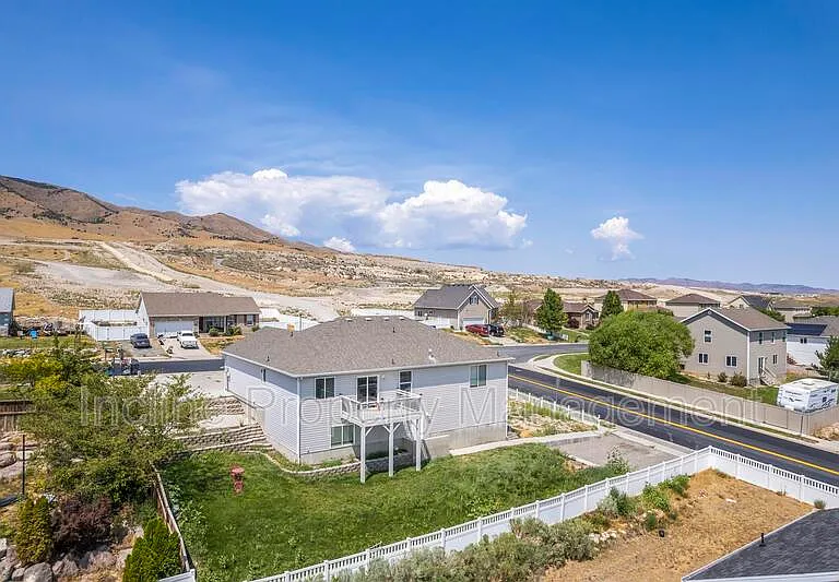 4016 S Sunrise Dr — Photo 12