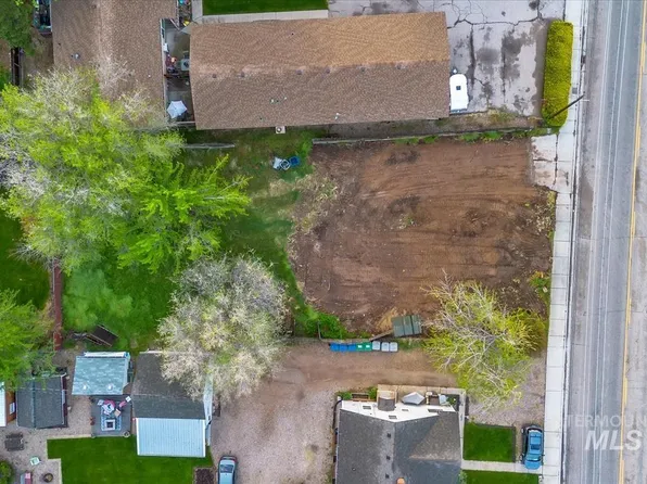 4624 W Franklin Rd, Boise, ID 83705