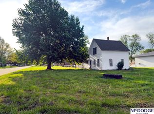 641 W 10th St, North Bend, NE 68649