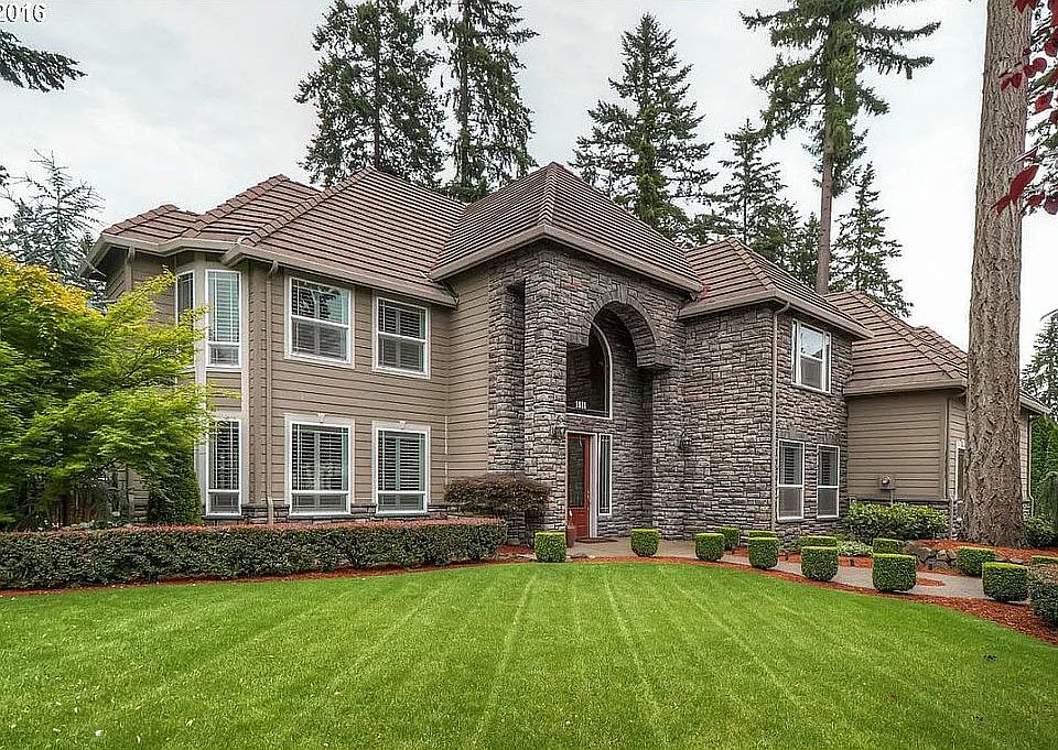 1st image of 1111 NE 145th Ave