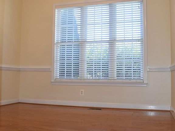 4th image of 10805 Chancellorville Dr
