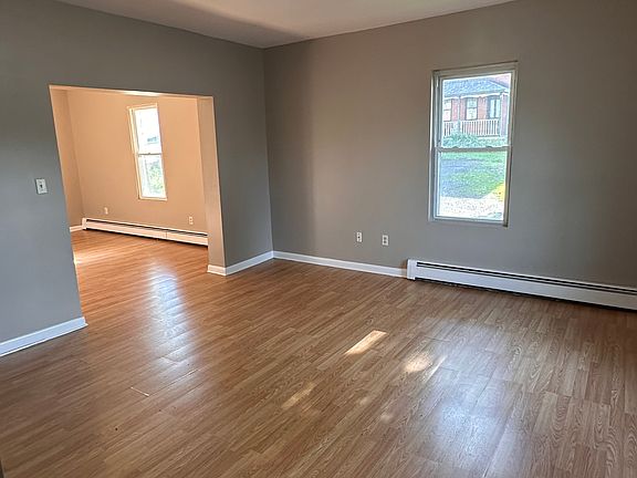 5th image of 187 Whiting St APT D