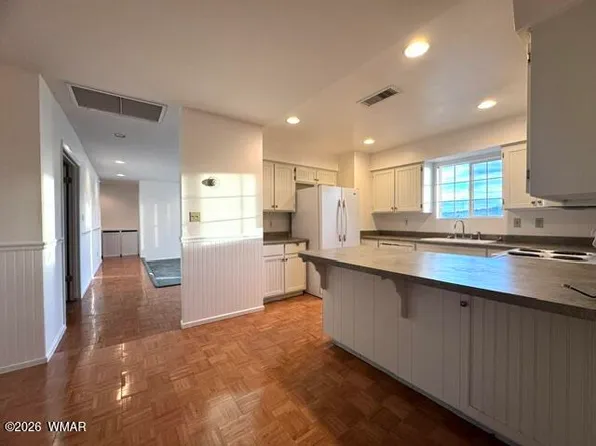 695 13th St W, Saint Johns, AZ 85936