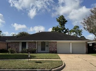 5607 Viking Dr, Houston, TX 77092