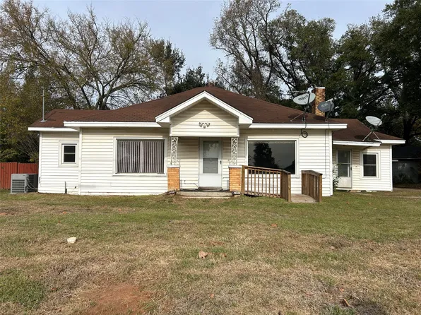 1030 S Cass St, Centerville, TX 75833