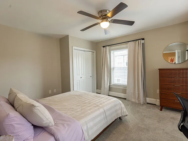 20-22 Lafayette Rd #2 — Photo 17