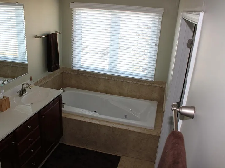 3rd Floor Master Bath