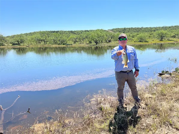 3338 County Road 374, Talpa, TX 76882