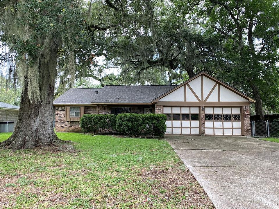 1st image of 118 Spanish Moss Ln