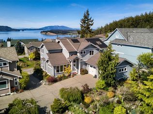 3706 W 11th St, Anacortes, WA