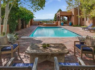 305 Brownell Howland Rd, Santa Fe, NM 87501