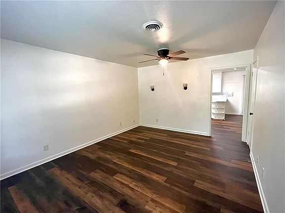 2nd image of 2507 Mears Dr