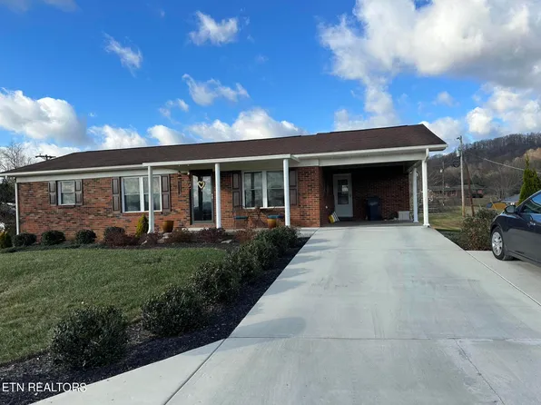 585 Fulton Rd, Harrogate, TN 37752