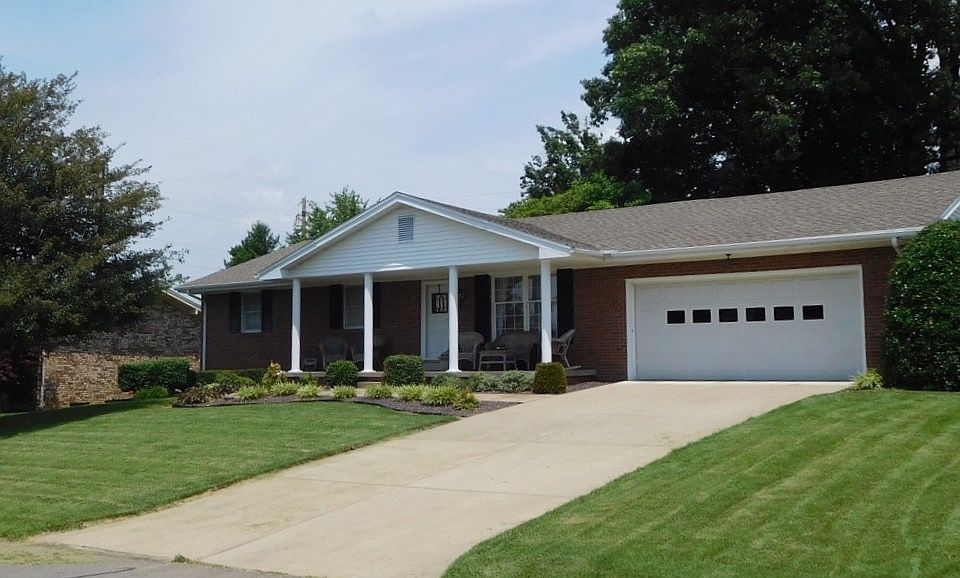 1st image of 4522 Pine Dr