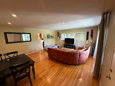 3283 Kelton Ave — Photo 22
