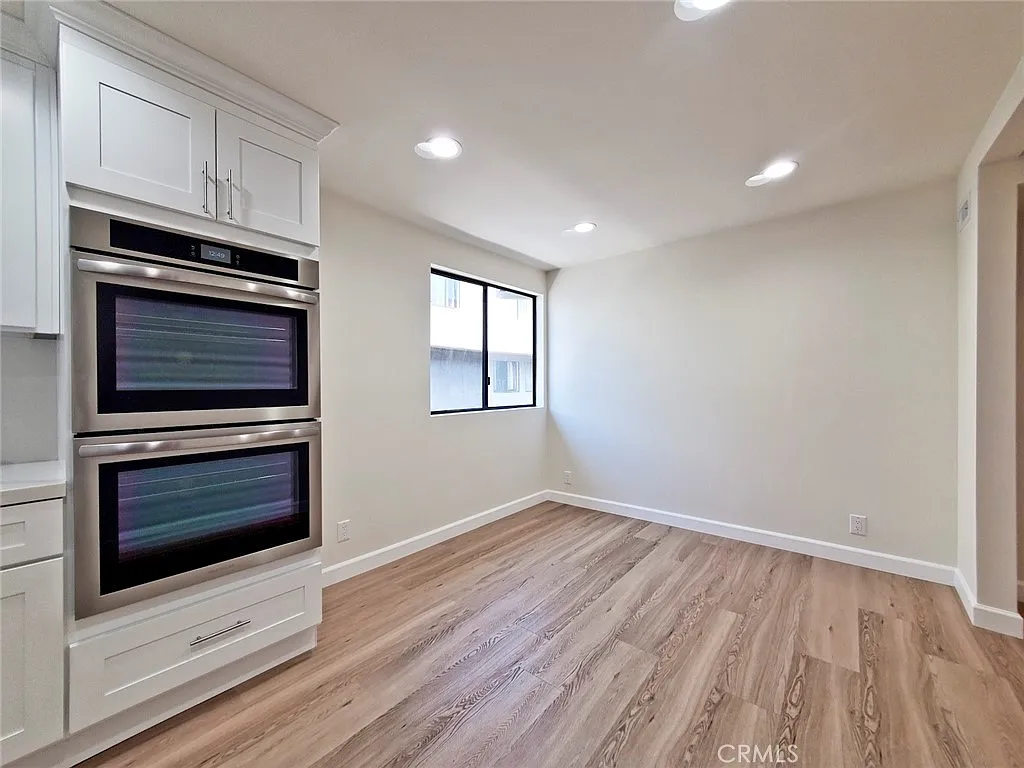 3 bed, 2.5 bath, 2075 sqft, $4,750 — Photo 4