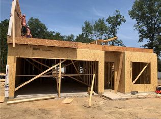 352 Dundee Cir, Raeford, NC 28376