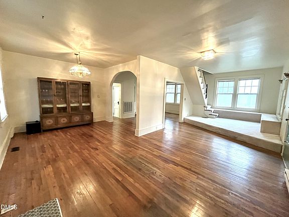 14th image of this home