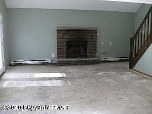 2nd image of 87 Pine Ridge Dr