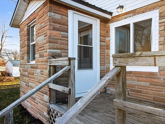 5th image of 711 Rockingham Ave