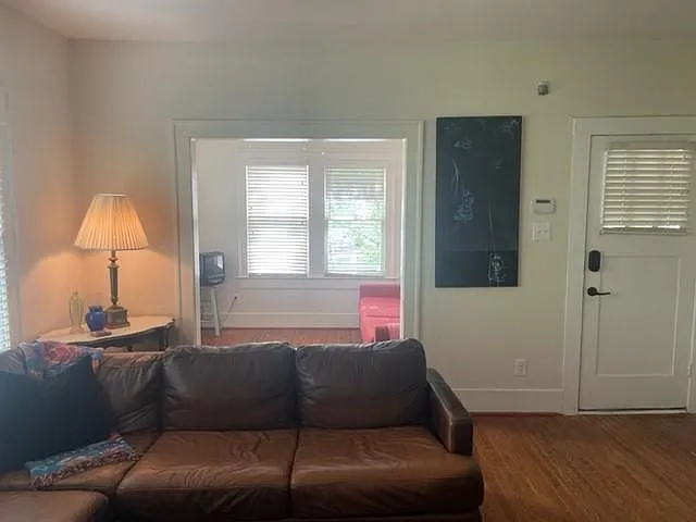 4105 McKinney St #B — Photo 8