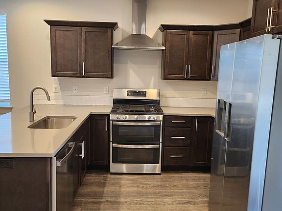 5th image of 16474 Carter Ct #A