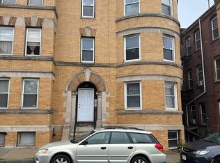 35 Vine St, Roxbury, MA 02119