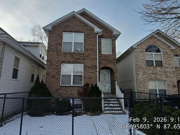 1313 W 109th St
