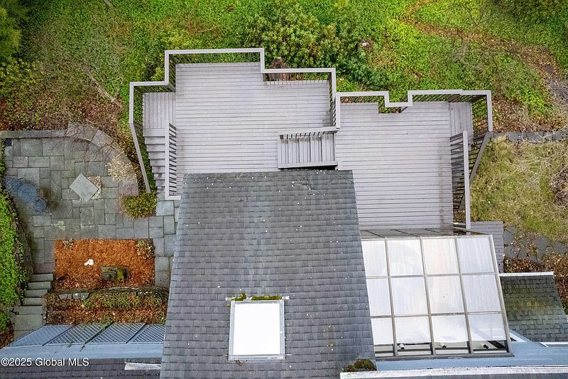 5th image of 38 Linda Court