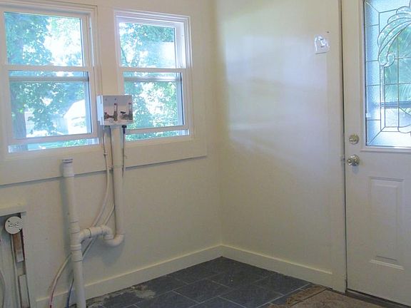 Mudroom/Laundry