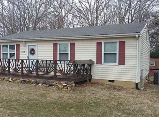 103 Pt Travis Ave, Radford, VA 24141