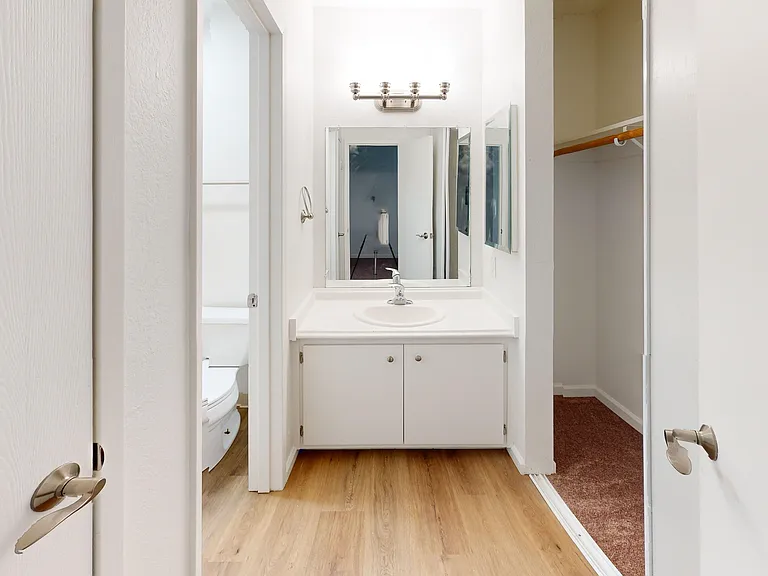 541 Alameda Del Prado #306 — Photo 11