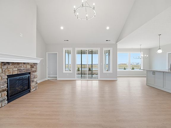 5th image of 3898 Burnley Dr