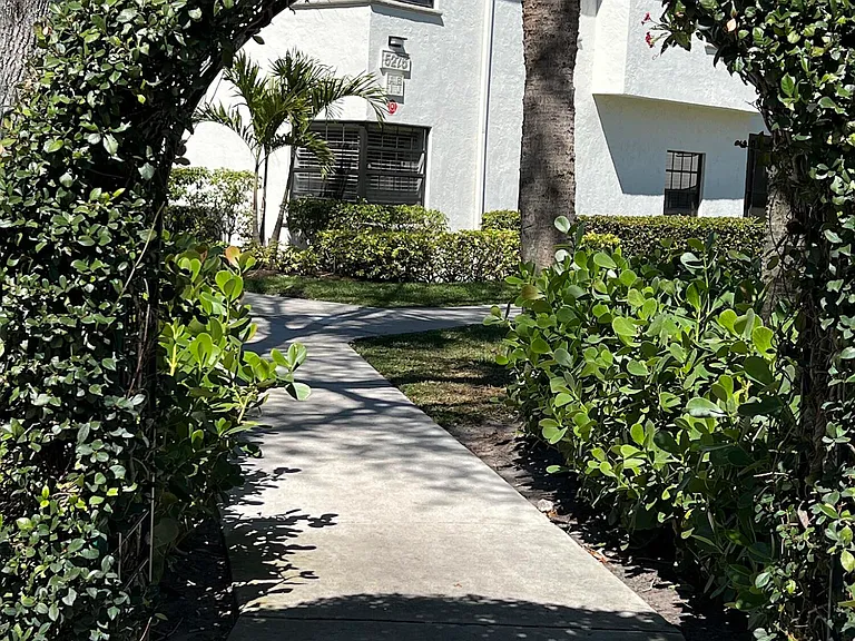 5275 Europa Dr #I — Photo 31