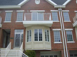 334 Soundview Ln #B, College Point, NY 11356