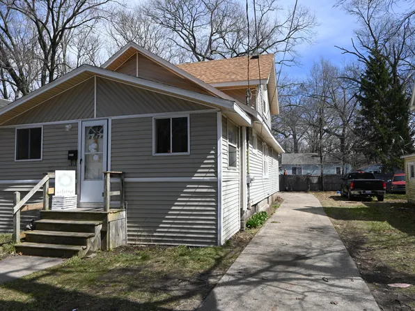 3024 Highland St, Muskegon Heights, MI 49444