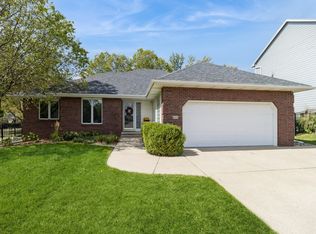230 59th Ct, West Des Moines, IA 50266
