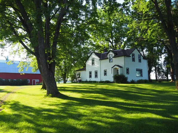 22132 County Road 9, Winsted, MN 55395