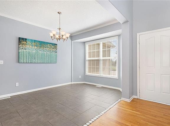 3rd image of 13148 Delaware Ct