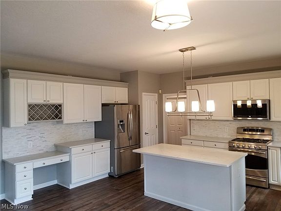 3rd image of 19555 E Kerry Pl