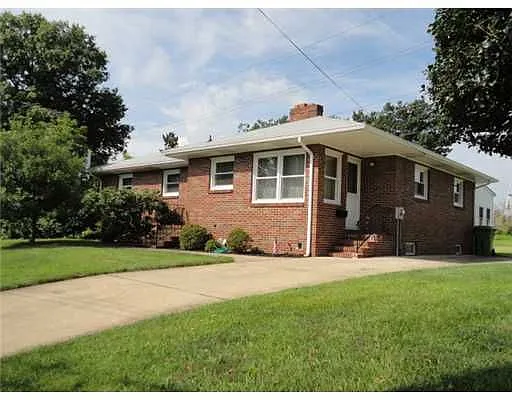 39 N Edward St photo 1