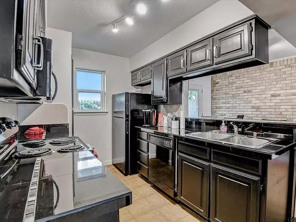 1st image of 1003 Eagle Dr #1cff85586