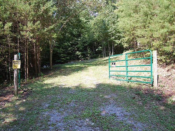 3rd image of 1294 Old York Hwy N
