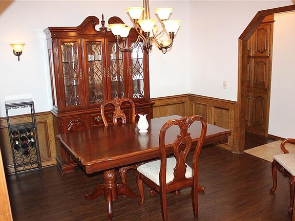 5th image of 4812 Briarcreek Dr