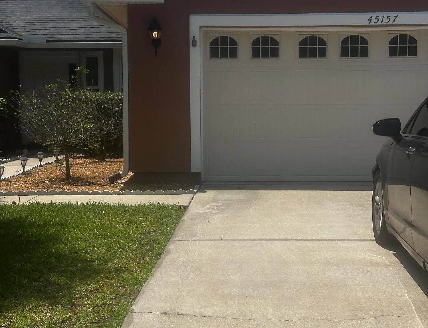 3 bed, 2.0 bath, 1529 sqft, $2,000 — Photo 2