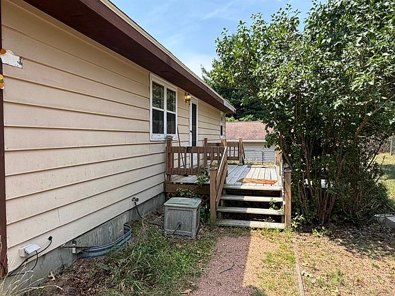2nd image of 1938 Thaler Ave