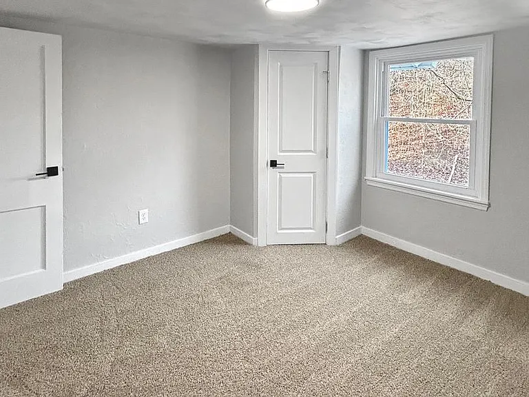 62 Noblestown Rd — Photo 57