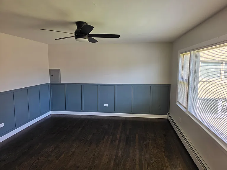 7810 S Escanaba Ave #2B — Photo 7