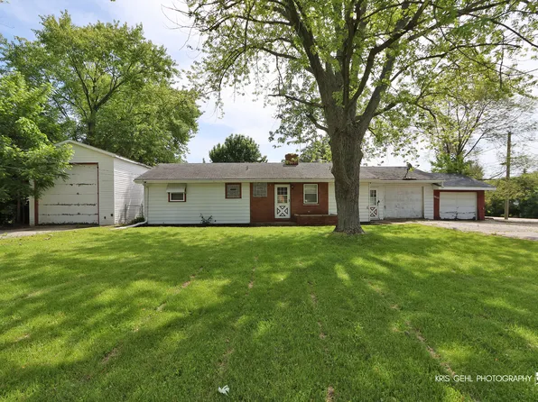 10132 W Ford Ave, Beach Park, IL 60099