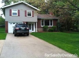 207 Engle Dr, Olivet, MI 49076